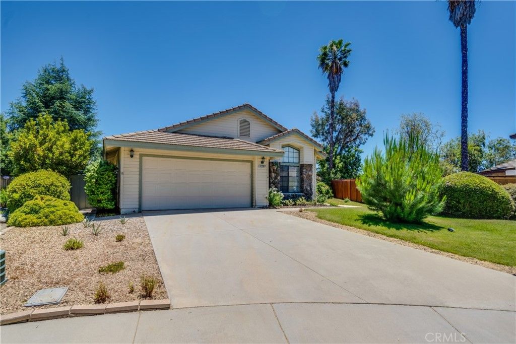 listing image 130720149936714344339