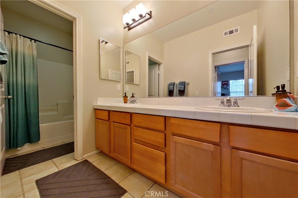 Photo 32 of 47 of 321 Feather River Place townhome