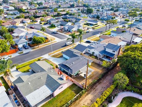 A home in La Mirada