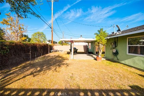 A home in La Mirada