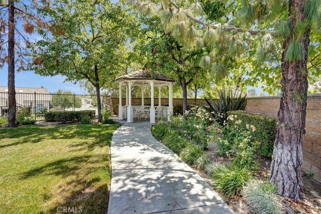 listing image 130720140352162590073