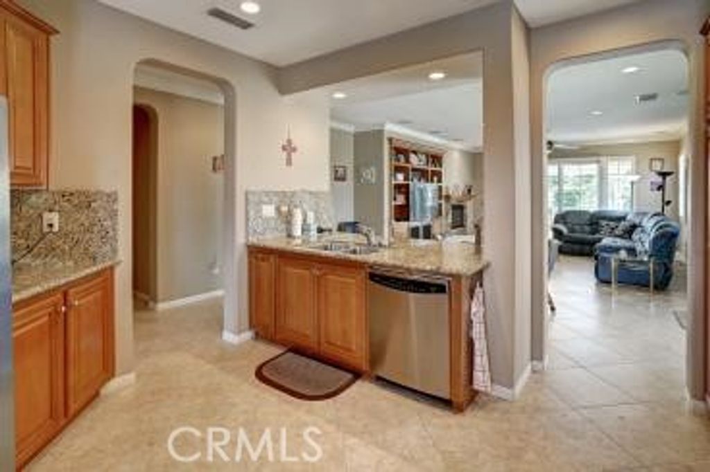 listing image 130720326446991359081
