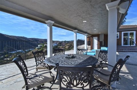 A home in Bell Canyon