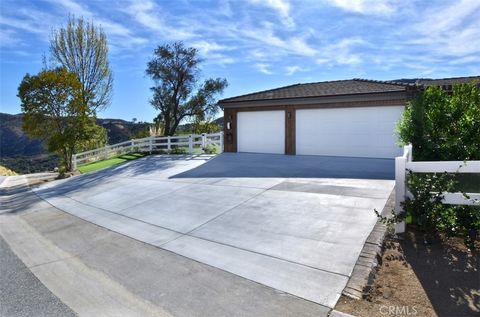 A home in Bell Canyon