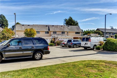 A home in Inglewood