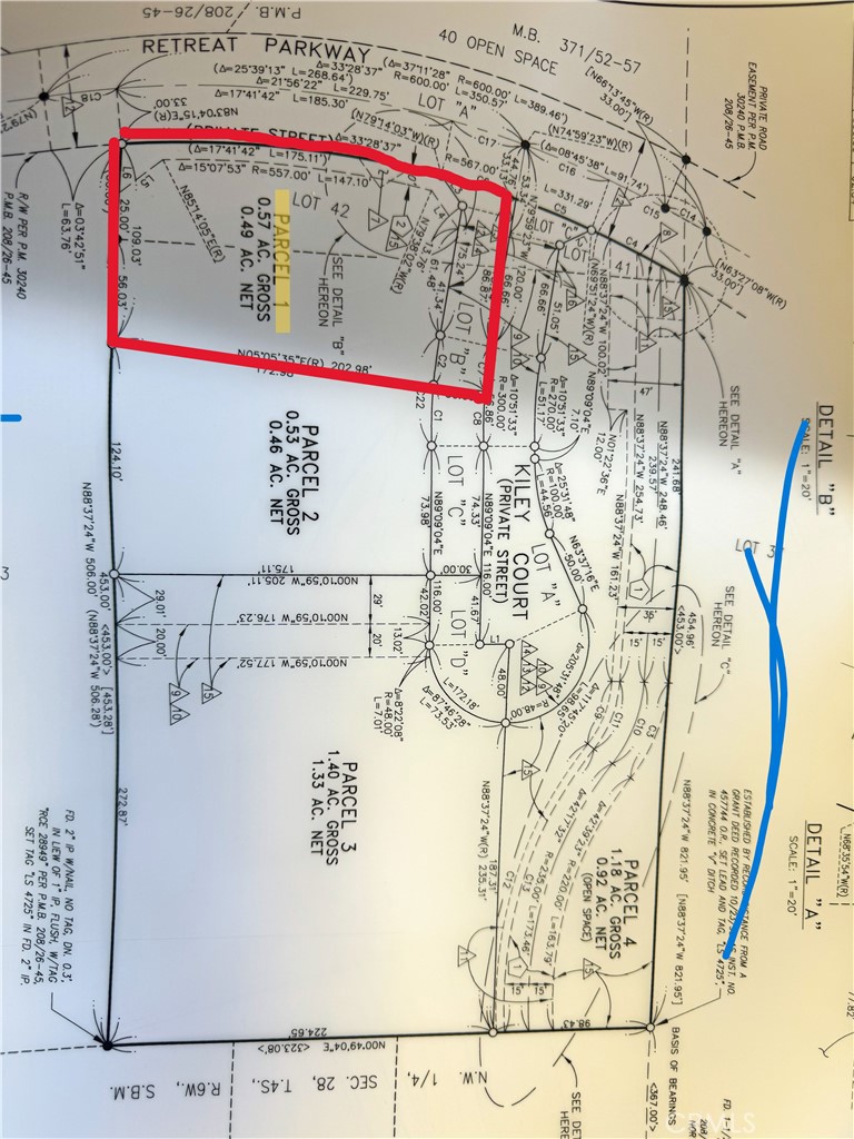 PRIME Corner Lot, inside the much desired gated community of THE RETREAT. Ideal for a custom build. Approximately Half acre of flat land.