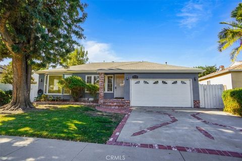 A home in Reseda