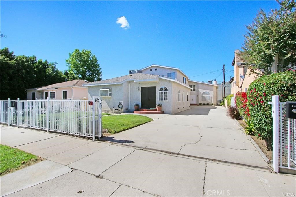 Properties 1 14349 Tiara Street