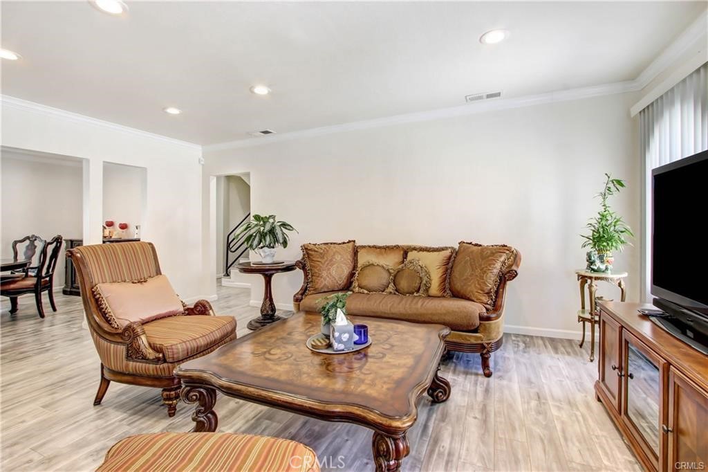 Properties 4 14349 Tiara Street