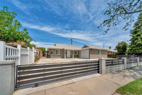 Photo of 17609 Covello Street, Van Nuys, CA 91406 (MLS # PF24228964) Photo of 17609 Covello Street, Van Nuys, CA 91406 (MLS # PF24228964)