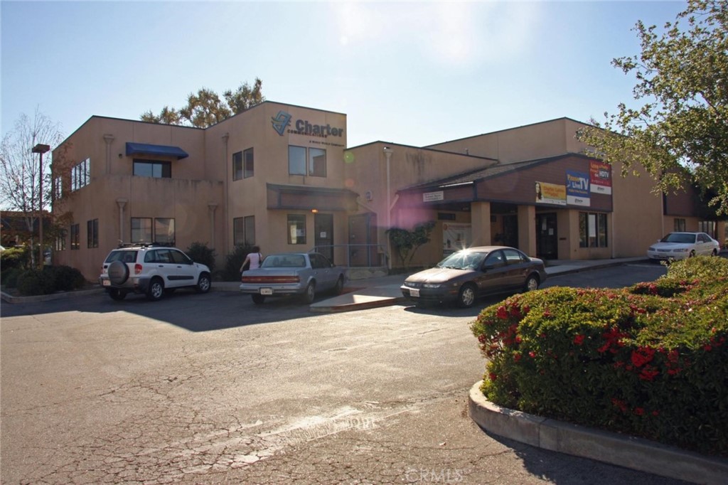 A centrally located property with excellent US 101 exposure and great freeway access. The building is currently configured as office space with a small warehouse. An excellent opportunity for an owner-user or investor.