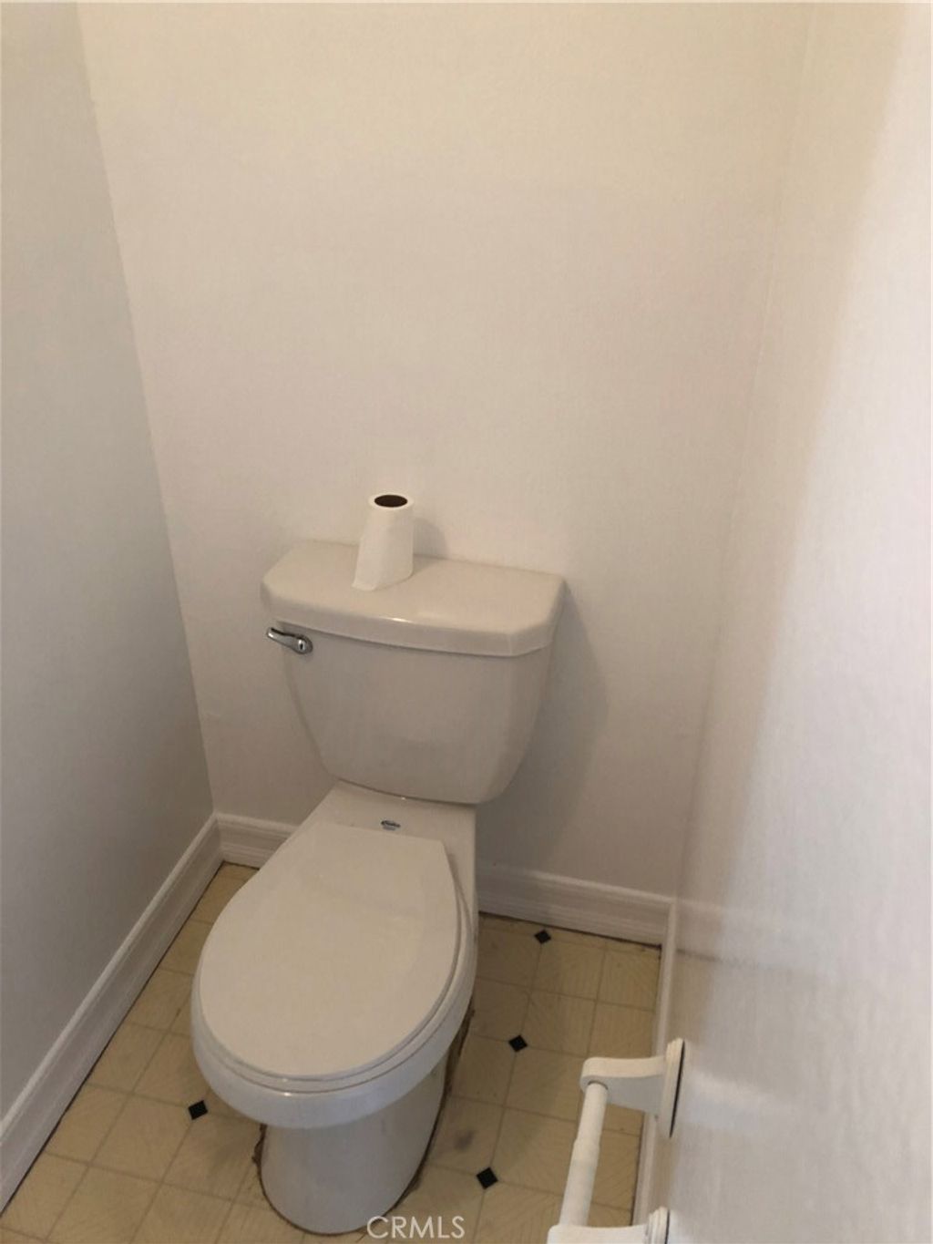 listing image 130727827868600459825