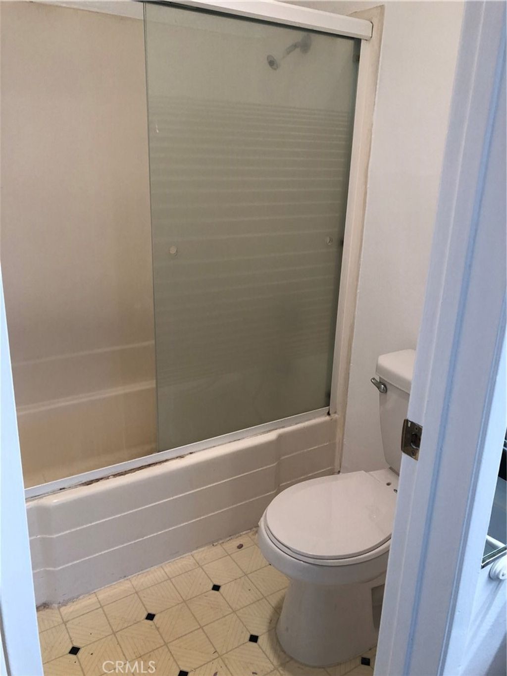 listing image 130721520511735944591