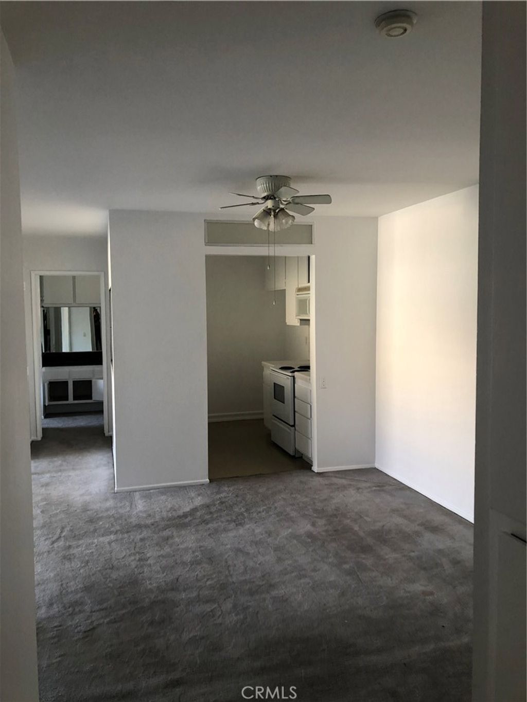 listing image 130721494153671241765