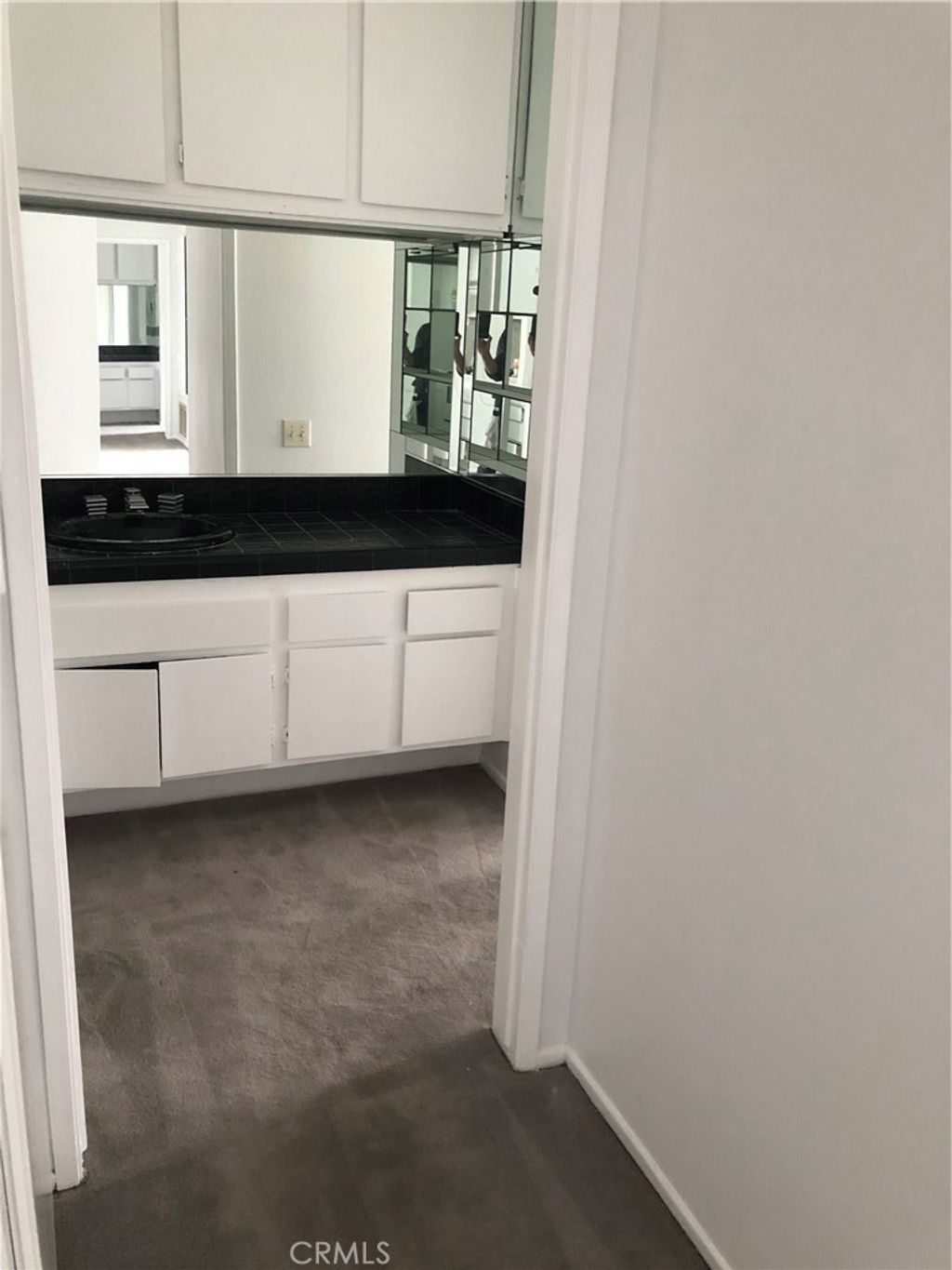 listing image 130723553564809079837