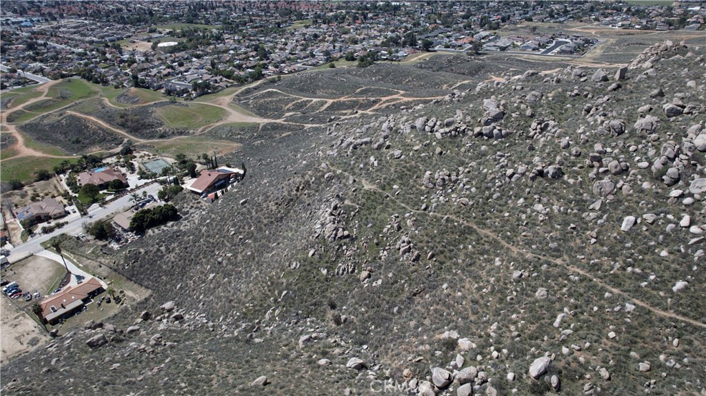 5-Acre Buildable Lot with Stunning Mountain Views – Moreno Valley, CA
Looking for the perfect location to build your dream home? This spacious 5-acre parcel in Moreno Valley offers breathtaking mountain views and a serene hillside setting, providing the ideal balance of privacy and accessibility.
Buildable lot with endless potential
Utilities nearby for easy development
Expansive 5-acre space in a growing community
Close to major roads, shopping, and amenities
Whether you're a homeowner ready to design your dream space or a developer looking for prime land, this property is a rare find in an area seeing significant growth.
Don’t miss out! Land like this is in high demand. Contact me today for more details or to schedule a visit!