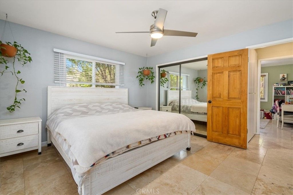 listing image 130727800886325816546