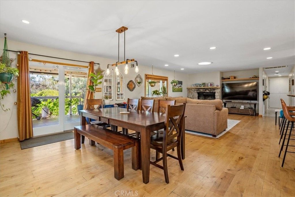 listing image 130724226021723645595