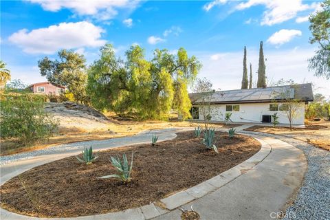 A home in Perris