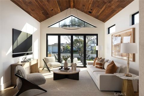 A home in Corona Del Mar