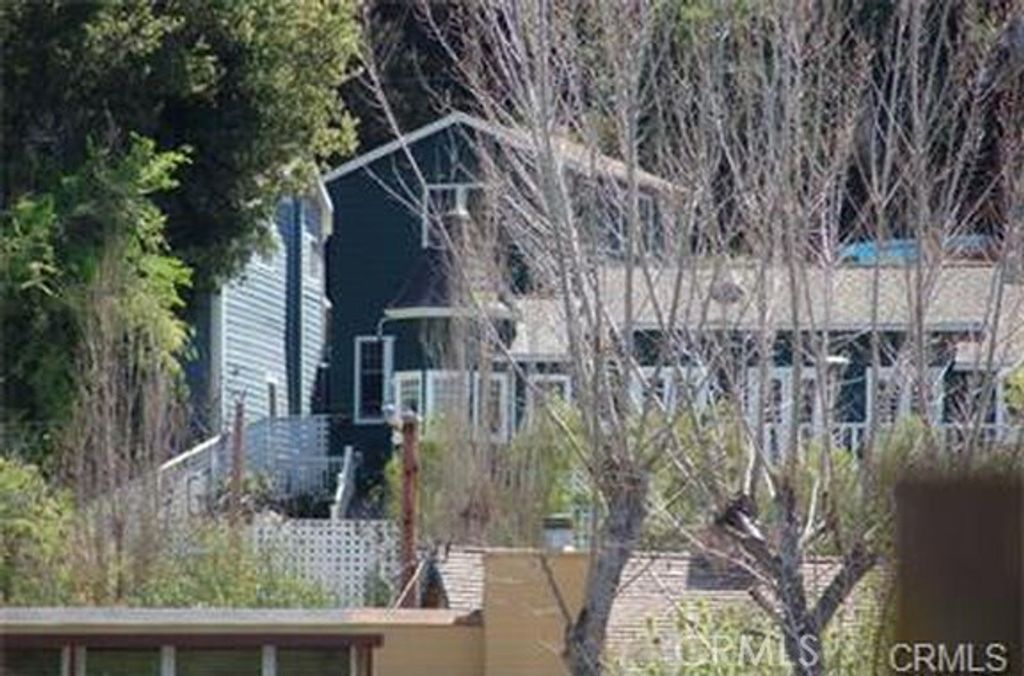 listing image 130720089383600516119