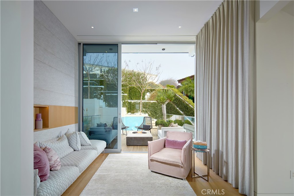 Lagunita (LA) - Residential