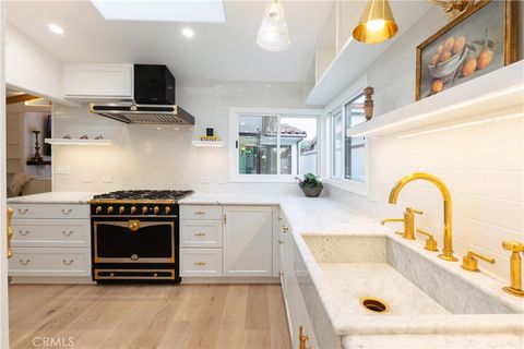 106 Via Cordova Newport Beach CA 92663