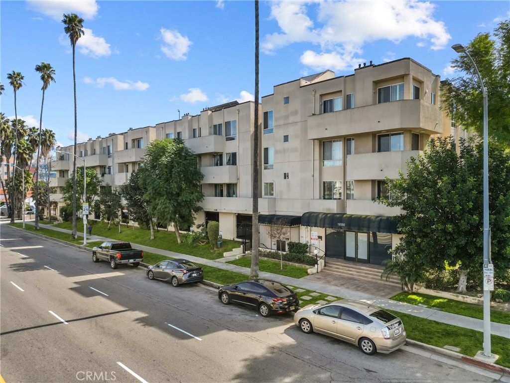 listing image 0