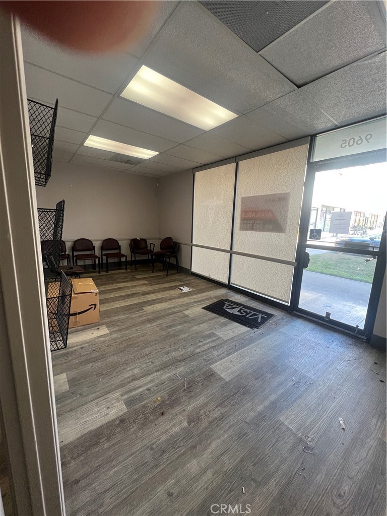 Excellent location available with 2700 SF of retail space ideal for a grocery store, convenience store, liquor store upon city approval. Great incentives to move in.