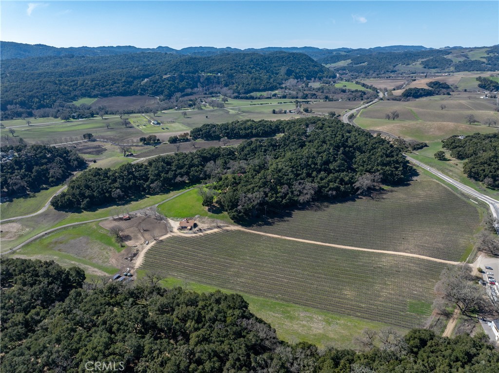 2725 Oak View Road