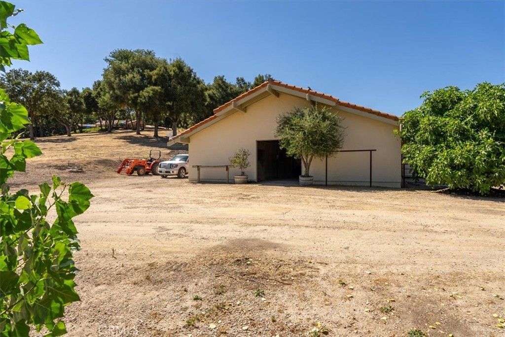 listing image 66