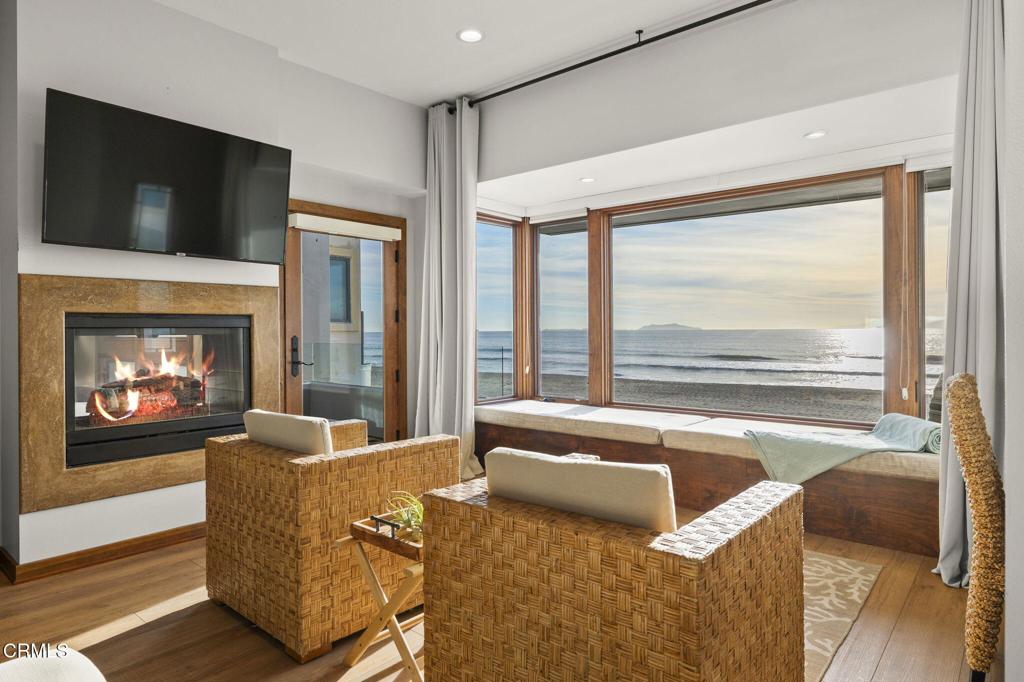 1417 Marine Way