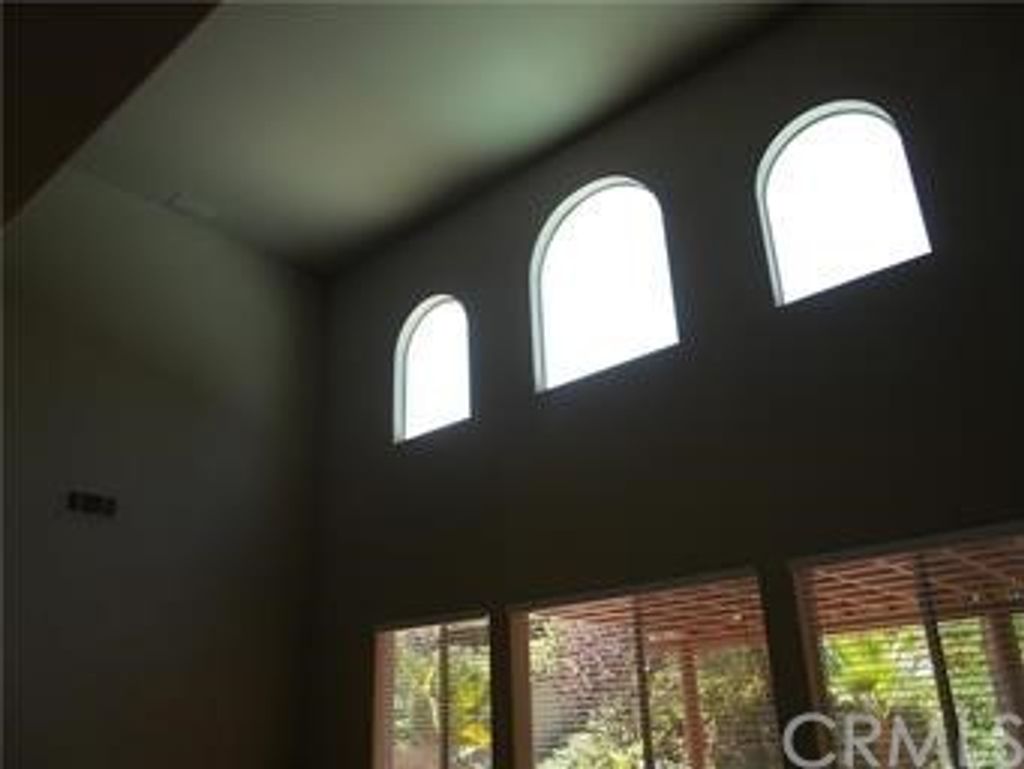 listing image 130724340888680909786