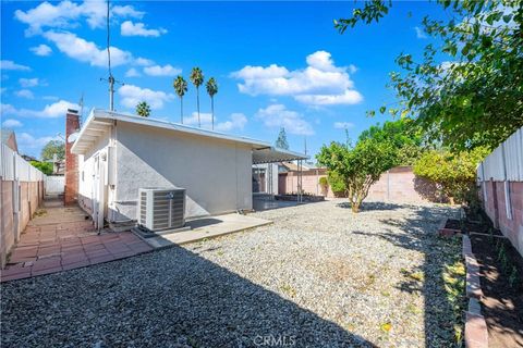 A home in Reseda