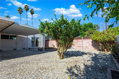 A home in Reseda