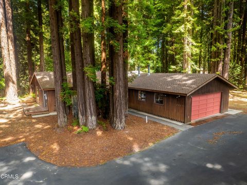 A home in Fort Bragg