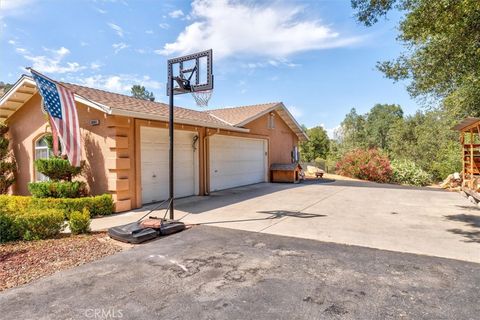 A home in Coarsegold