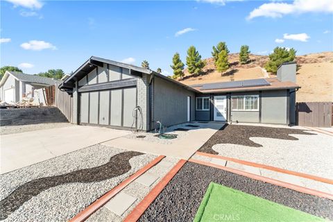 A home in Castaic