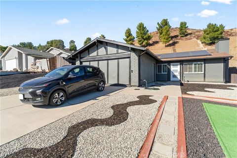 A home in Castaic