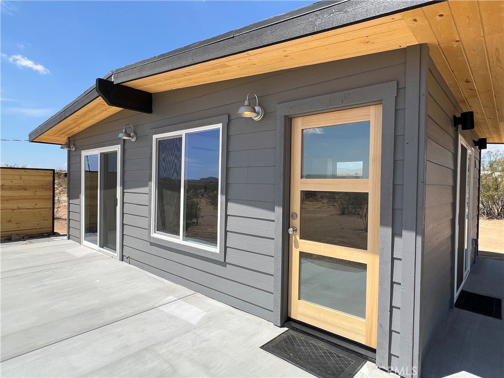 View Landers, CA 92285 house