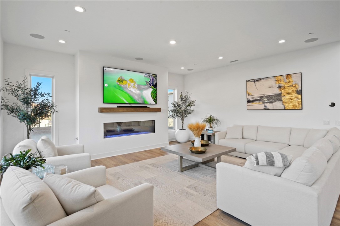 Properties 3 20133 W Galway Ln