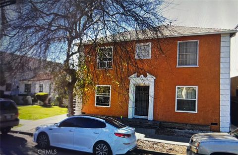 2219 Pine Avenue Long Beach CA 90806