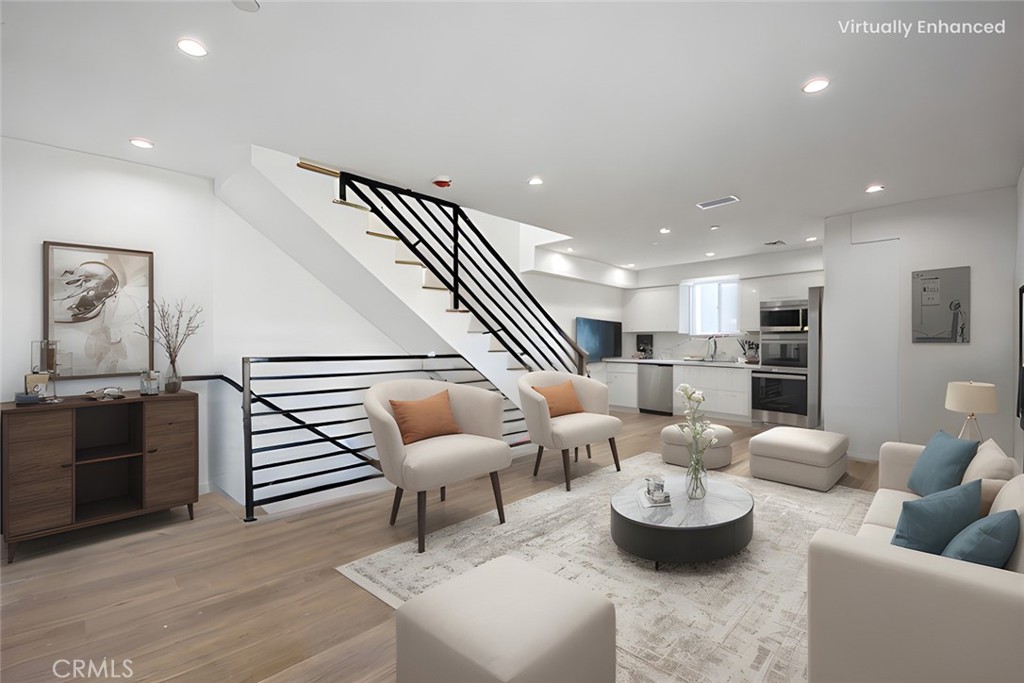 Properties 3 1638 S Longwood Avenue