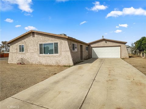 Photo of 627 Bell Lane, Blythe, CA 92225 (MLS # CV25062059)