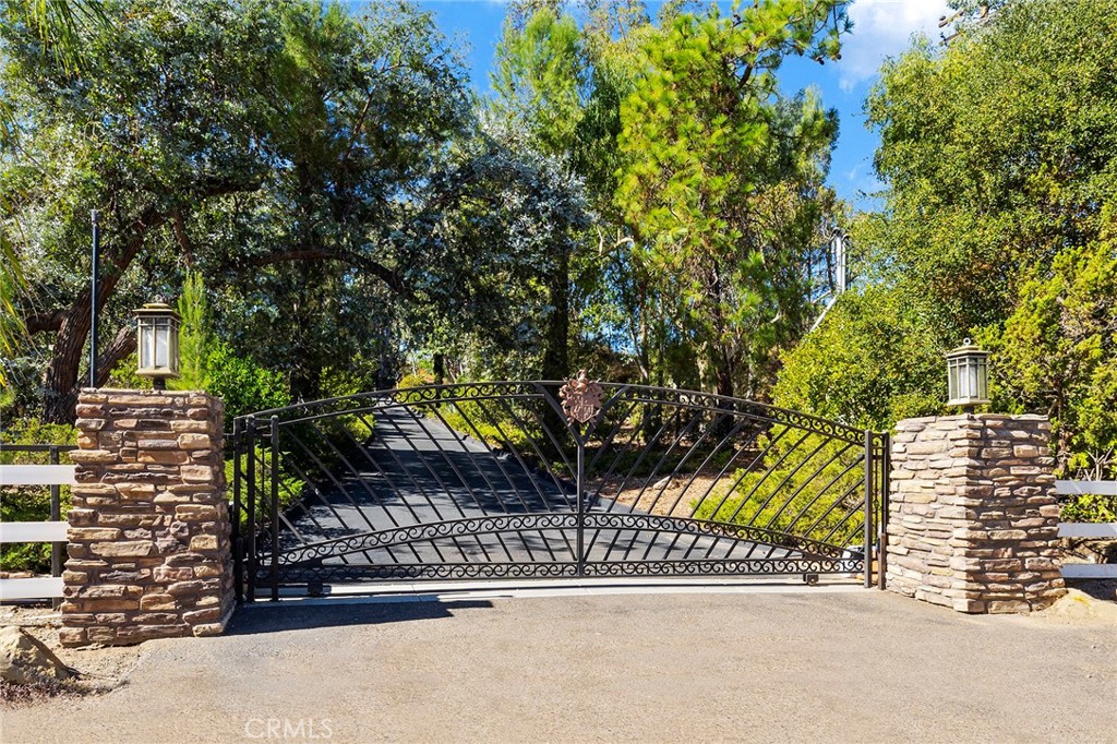 14179 Woods Valley Road