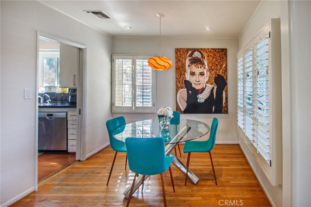 listing image 130721833583271049483