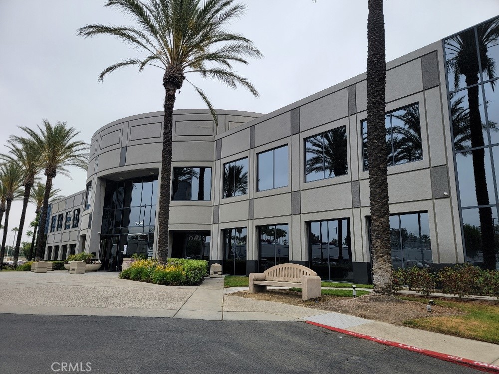 • +/- 176,813 SF, 2-Story, Class A Office Buildings
• Premiere Ontario Airport Submarket Location
• Prominent I-10 Freeway Visibility
• Immediate Access to I-10, at Haven Avenue
• Close Proximity to I-15 and 60Freeways
• 4/1,000 Parking; Covered, Reserved Parking Available
• Card Key Security System; Full Service Gross Leases
• Professionally Managed and Maintained
• Suite 125 (3,621 RSF) with 2 offices and open floor plan. Suite 125 can be combined with Suite 100 and/or 150 for a total of 9,368 RSF.