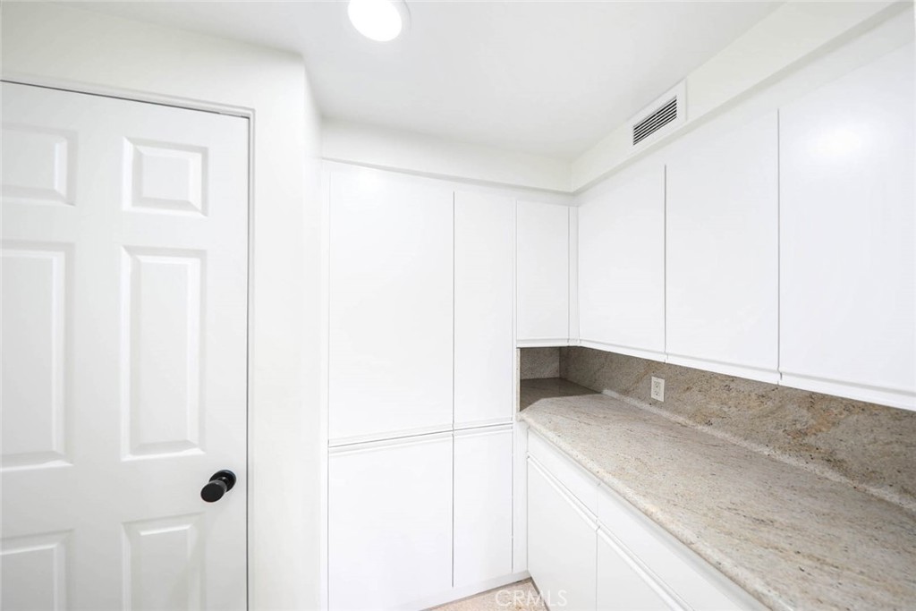 Lido Building (#601) (L601) - Residential