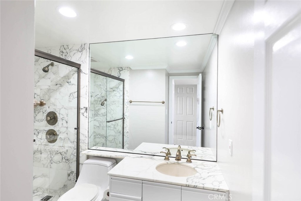 Lido Building (#601) (L601) - Residential