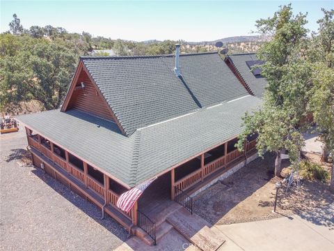 A home in La Grange